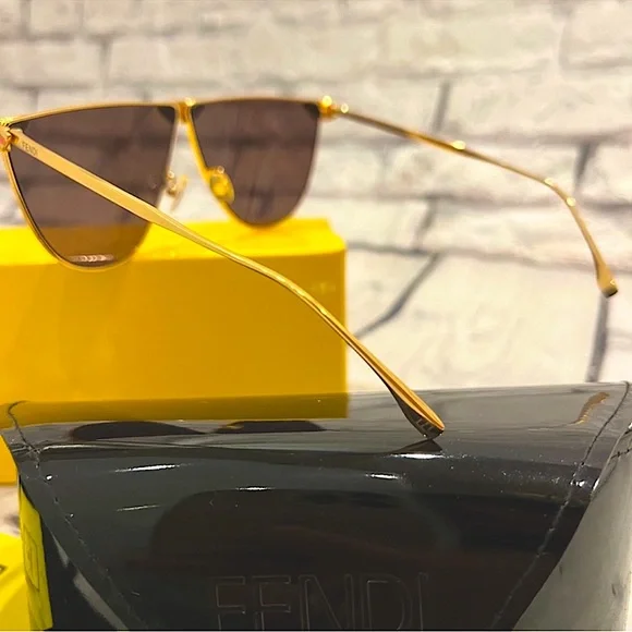 RARE Fendi Glasses With Mirrored Logo In Pink - Picture 9 of 10